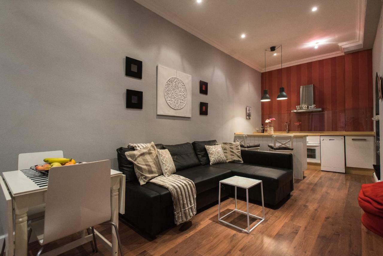 Divi Apartments Martinez Montanes إشبيلية المظهر الخارجي الصورة