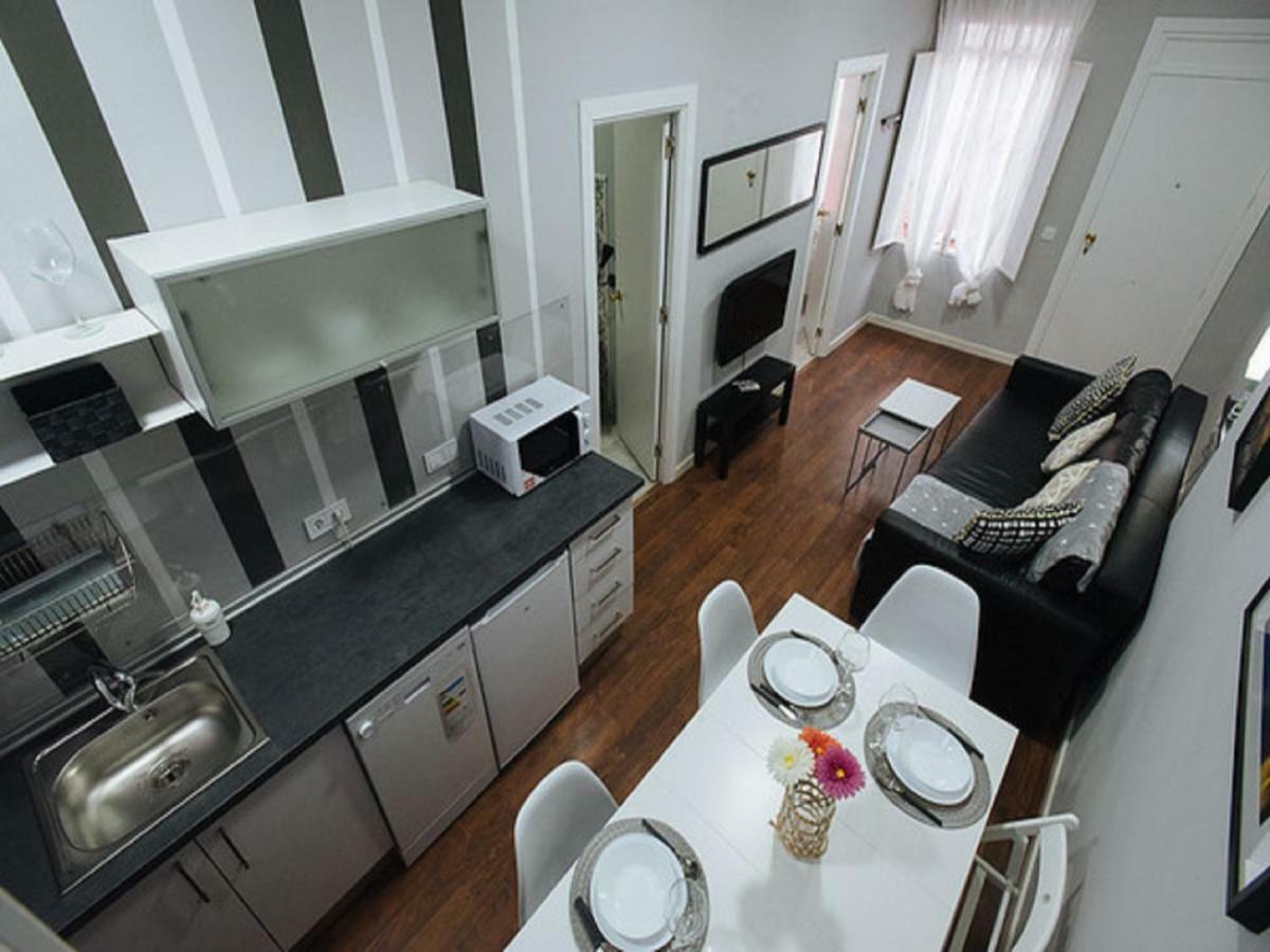 Divi Apartments Martinez Montanes إشبيلية المظهر الخارجي الصورة
