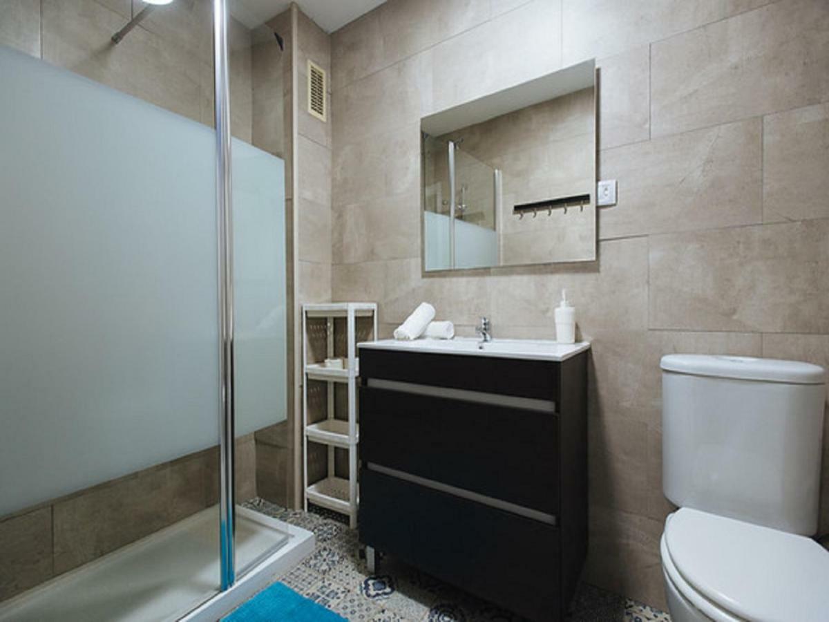 Divi Apartments Martinez Montanes إشبيلية الغرفة الصورة